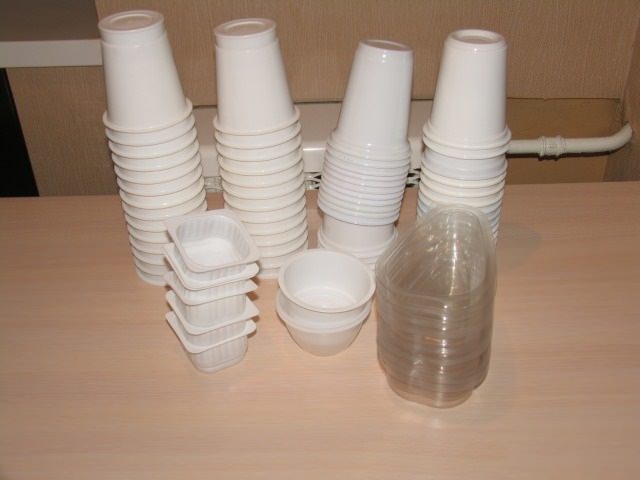 Пластиковые стаканчики
