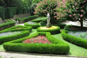 Elizabethan_Gardens_-_sunken_garden_02_0.jpg