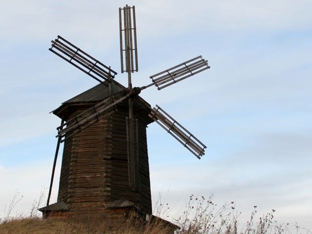 Фото мельницы ветряной на дачном участке