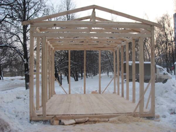 Как построить деревянный гараж своими руками