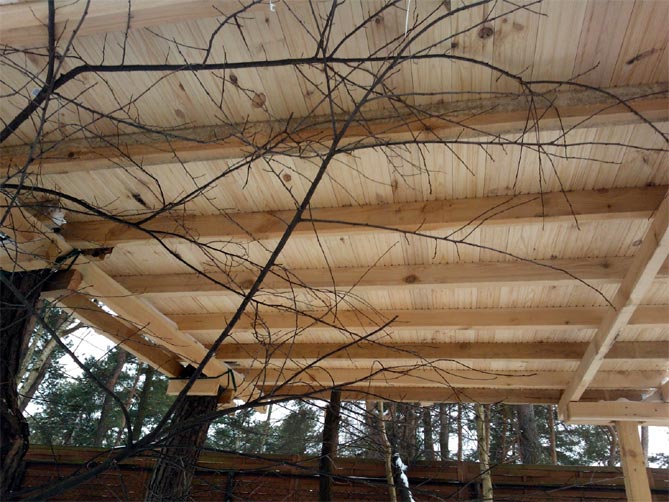 Как сделать домик на дереве для детей на даче - инструкция, фото16